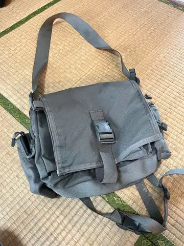 BLACKHAWK 숄더백 맵 케이스 포함