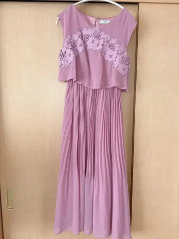 Noela 플라워 자수 롱 드레스 핑크