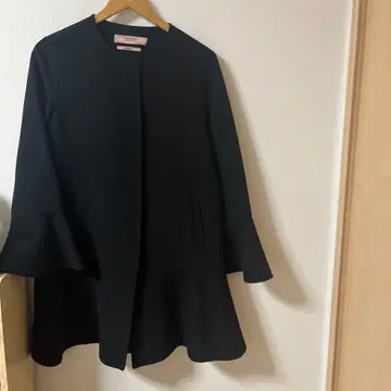 ZARA BASIC 블랙 롱 코트 플레어 슬리브