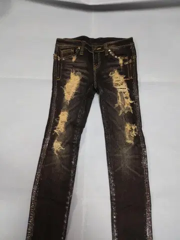 d.i.a. 데미지 가공 스터드 장식 블랙 스키니 데님