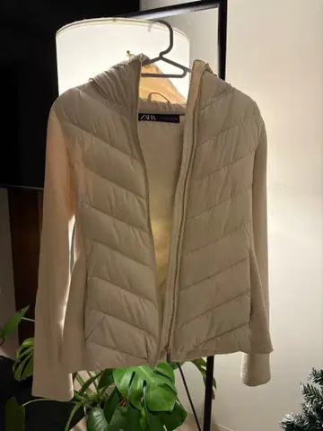 ZARA 베이지 퀼팅 다운 자켓