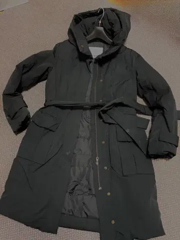 PLST 블랙 다운 자켓 후드 부착