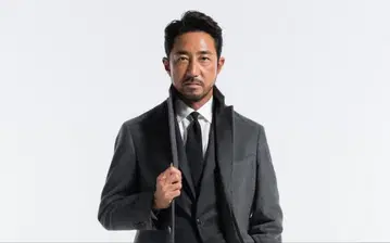 유니버설 랭귀지 그레이 헤링본 체스터 코트 호시바