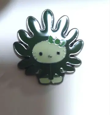 해초 키티 핀 배지 와카메