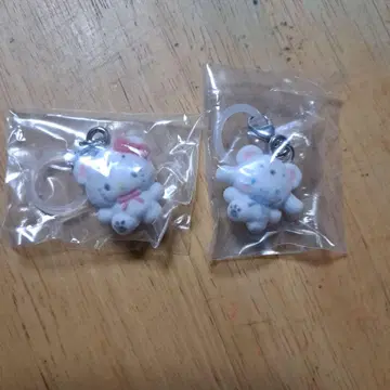 산리오 복슬복슬 스노우 메지루시 액세서리 시나모롤 헬로키티 2개 세트