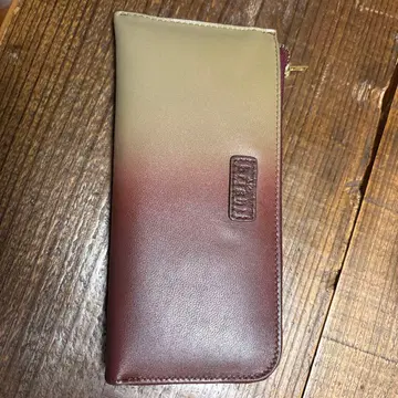그라데이션 디자인 지갑