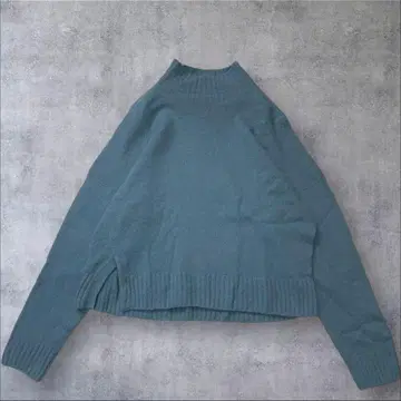 새상품급 유나이티드 도쿄 캐시미어 혼방 퍼폼 하이넥 니트 BL