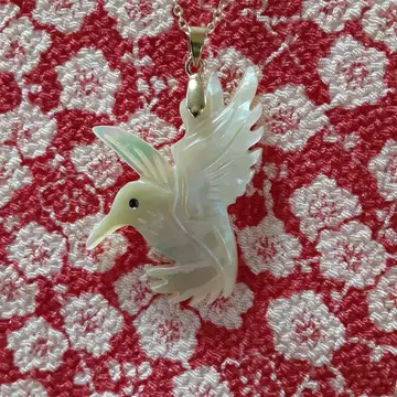 야광 조개 [ 작은 새 벌새 ] 목걸이.