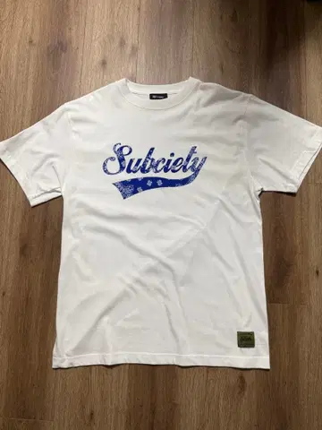 Subciety 화이트 T셔츠