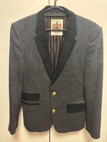 다크 그레이 트위드 테일러드 자켓