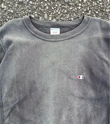 champion 리버스 위브 맨투맨 페이드 오니 페이드