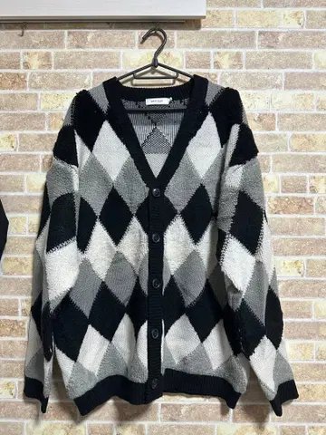 CHIP CLIP 다이아몬드 패턴 가디건 L 사이즈
