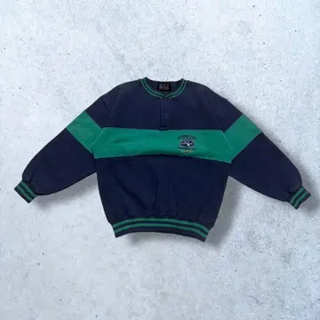 버튼 맨투맨 네이비 & 그린 레트로