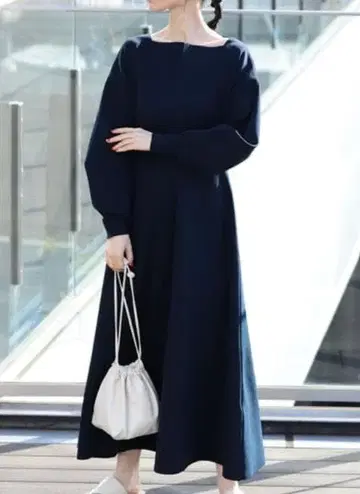 데미룩스 빔즈 보트넥 니트 원피스 플레어 블랙 M 사이즈