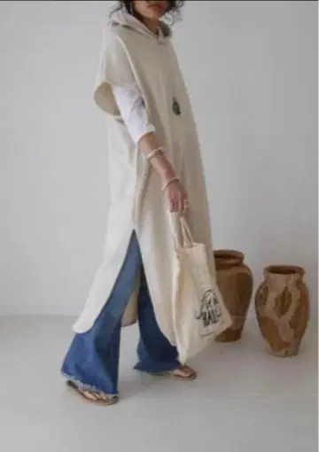 ARGUE 아기유 후드 부착 카프탄 반팔 원피스 에크루