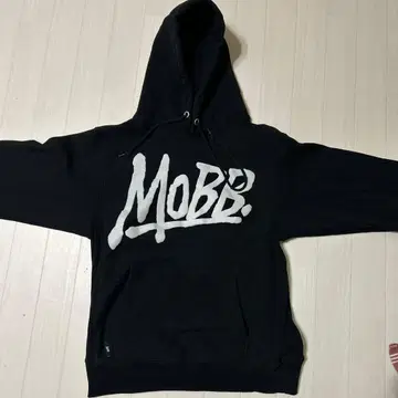 MOBB 블랙 후드티