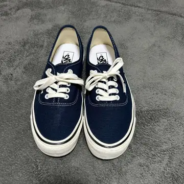 새상품급 아나하임 VANS 네이비 27.5cm 오센틱