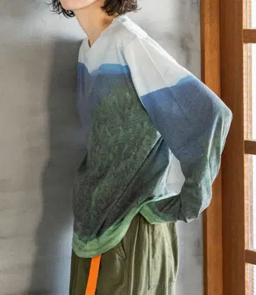 미사용 새상품 니코앤드 랜드스케이프 롱 티셔츠