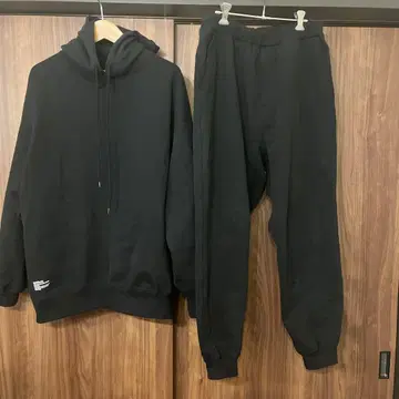 FreshService 풀오버 후디와 조거 팬츠 세트