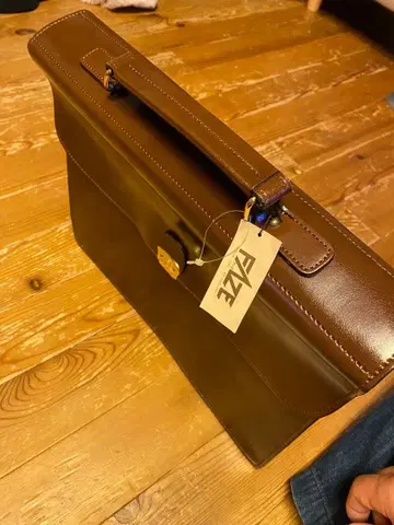 Faze 브라운 가죽 비즈니스 백