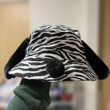 USJ 스누피 제브라 패턴 귀 달린 햇