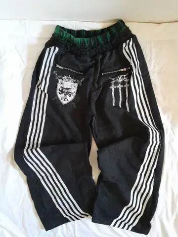 cozy worldwide 자수 블랙 조거 팬츠 L 사이즈 새상품 정품