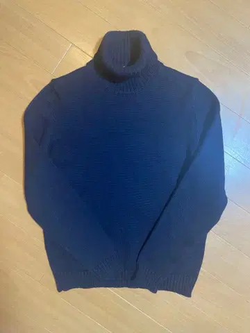 자노네 터틀넥 니트 48 네이비
