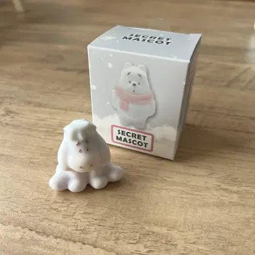 디즈니 스토어 시크릿 마스코트 이요르