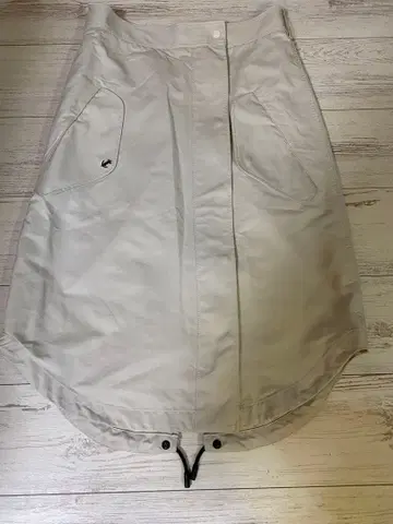 THE RERACS 화이트 롱 스커트