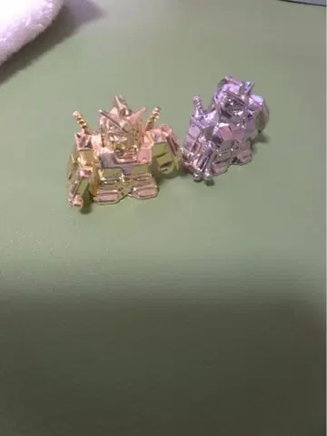 건담 피규어 캡슐 토이 세트 금은