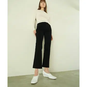 clane SECRET DENIM PANTS