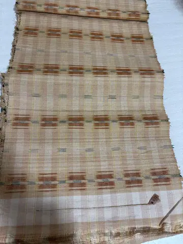 세련된 쓰무기 옷감