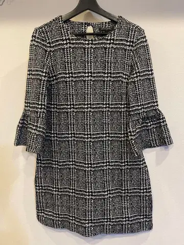 BANANA REPUBLIC 트위드풍 니트탑