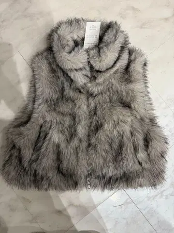 퍼 베스트 미사용 새상품 택 포함