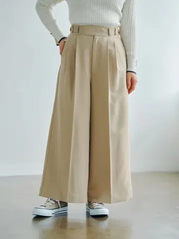 베이지 와이드 팬츠 XS 코히나