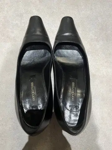 세르지오로시 블랙 가죽 스틸레토 펌프스