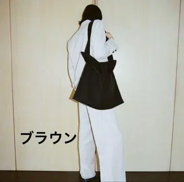 ITTI MARY INSIDE OUT TOTE - L (브라운)