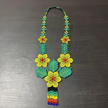 비즈 자수 꽃무늬 목걸이 티티카카