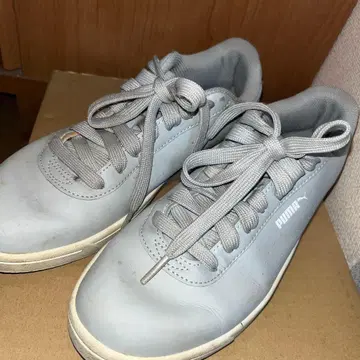 푸마 V 코트 벌크 스니커즈 인조 가죽 모델