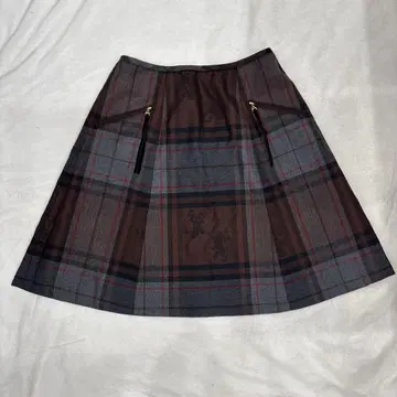 요크랜드 플레어 스커트 체크 무늬 무릎 기장