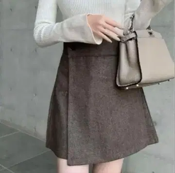 ACYM 헤링본 체크 랩 스커트