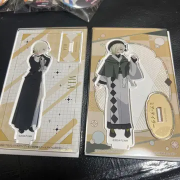 니지가사키 2장 트레이딩 아크릴 스탠드 미아 테일러