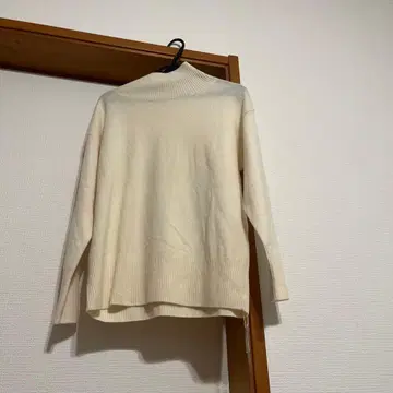 프레디 에뮤 아이보리 울 니트 스웨터 38