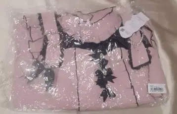 DML 휘핑 하트 벨트 초커 비쥬 블라우스 핑크 x 블랙 4L