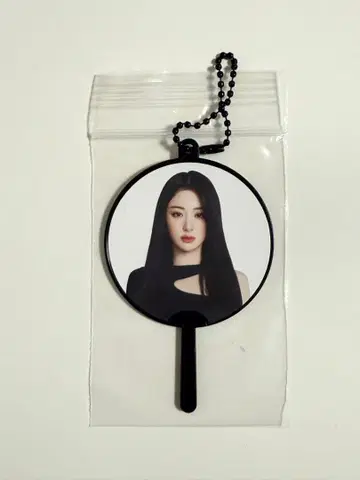 윤진 FLAME RISES 럭키 드로우 LE SSERAFIM