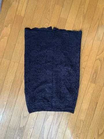 [ 새상품급 ] 네이비 레이스 타이트 스커트