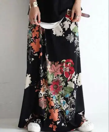 플라워 디자인 롱 스커트