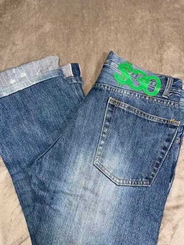 swagger 스와거 데미지 빨간 귀 데미지 가공 데님 vintage