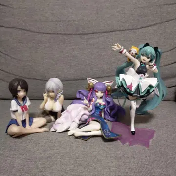 애니메이션 캐릭터 피규어 4개 세트