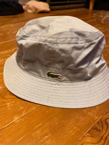 LACOSTE 스카이블루 버킷햇 M 사이즈